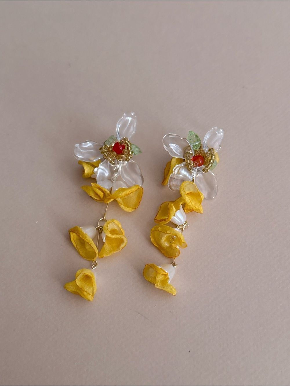 Yellow Floral Drop Earrings N2269 - Picture 3 of 4